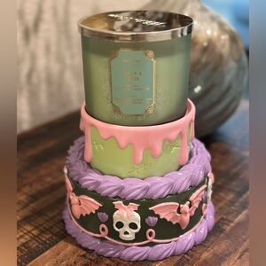 Bath & Body Works Exclusive HALLOWEEN CAKE PEDESTAL 3-Wick Candle Holder (NWOB)